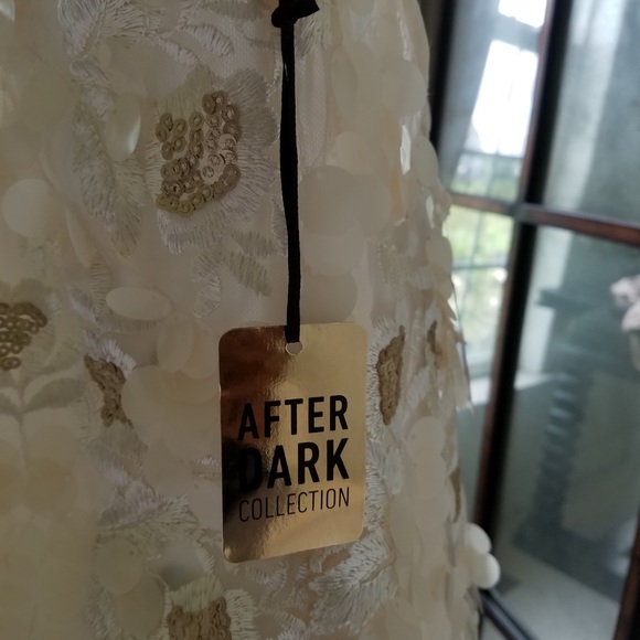 Forever 21 Gold Sequins Dress size Small - Picture 7 of 8